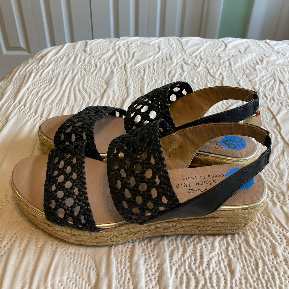 NWT! Gaimo Espadrilles Woven Leather Sandals
